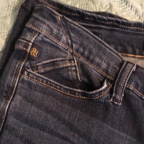 Ladies size 12 jeans by rock and republic. Wonderful condition! Super cute! - Picture 7 of 9